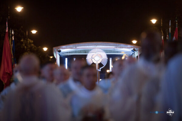 Congresul Euharistic Internaţional – Sf. Liturghie și procesiune